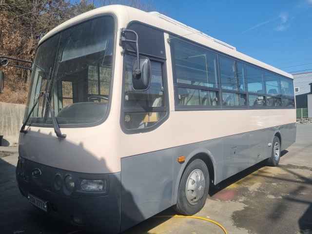 현대 에어로타운 2013년 34인승 팝니다. (2013년 2월)